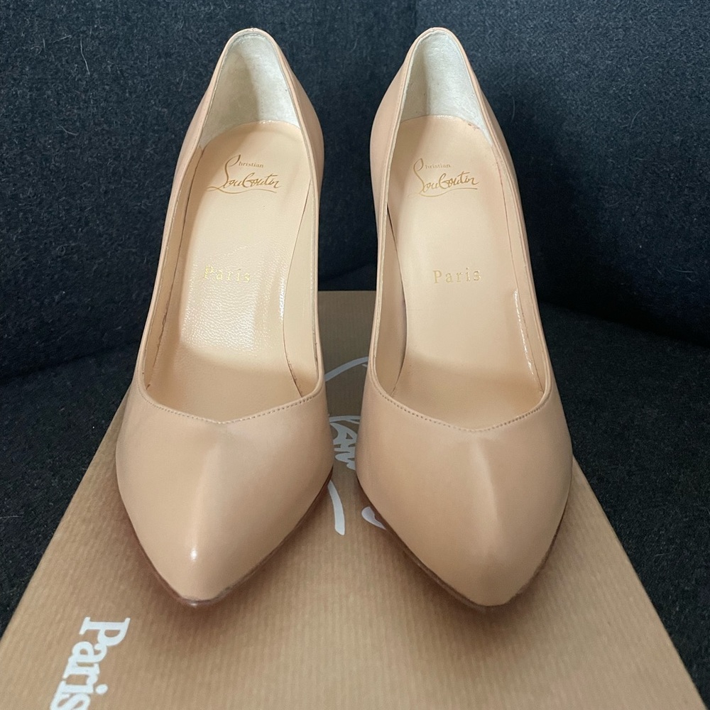 Christian louboutin nude kate heels